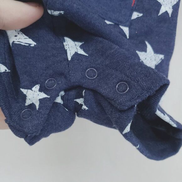 Tommy Hilfiger overall 2 piece set 0-3m (AS) - Picture 2 of 5